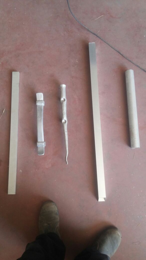 מבחר ידיות לשערי כניסה